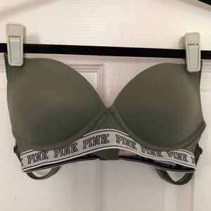 VS Pink Where Everywhere Wireless Push-up